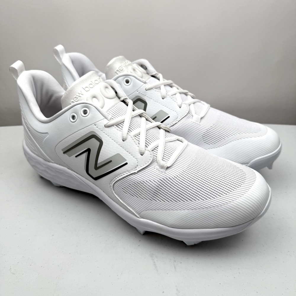NEW New Balance Men's Fresh Foam 3000 V6 Molded Baseball Shoe in White Size 15